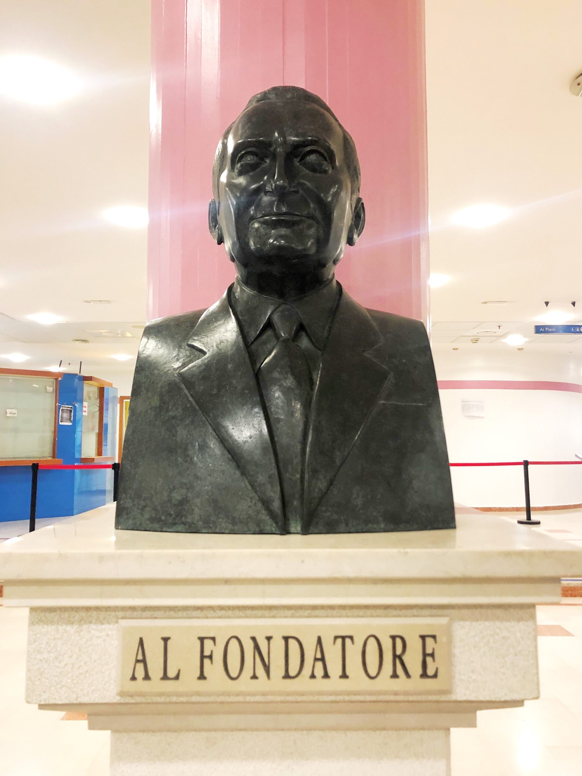 Ruggiero Lattanzio's bust, Barletta (by Nicole Ventrella) (3).jpeg